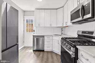2126 Pierce St, Philadelphia, PA 19145 - Photo 5