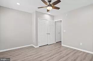 2126 Pierce St, Philadelphia, PA 19145 - Photo 11