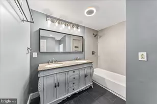 1523 N Hollywood St, Philadelphia, PA 19121 - Photo 9