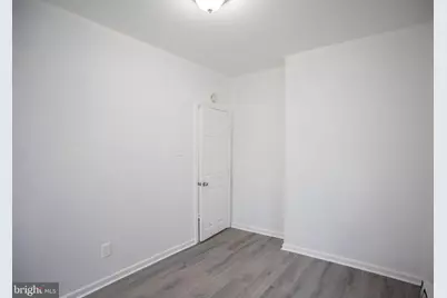 2000 S Avondale Street, Philadelphia, PA 19142 - Photo 17