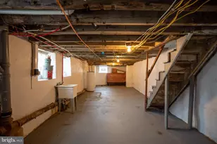 2000 S Avondale St, Philadelphia, PA 19142 - Photo 21