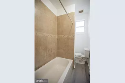 2000 S Avondale Street, Philadelphia, PA 19142 - Photo 15