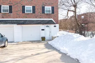 1018 Hoffnagle Pl, Philadelphia, PA 19111 - Photo 3