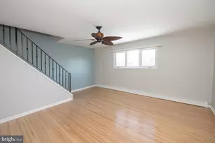 1018 Hoffnagle Pl, Philadelphia, PA 19111 - Photo 7