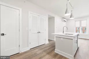 214 Vine St, Philadelphia, PA 19106 - Photo 17