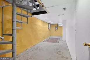 1506 S Bambrey St, Philadelphia, PA 19146 - Photo 23