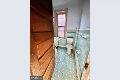1627 S 8th Street, Philadelphia, PA 19148 - Photo 11