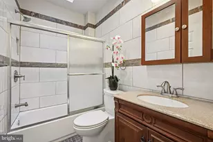 1912 S 9th St, Philadelphia, PA 19148 - Photo 15