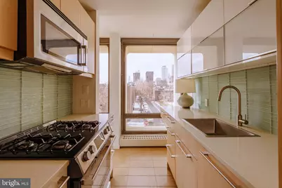 220 Locust Street #2GS, Philadelphia, PA 19106 - Photo 9