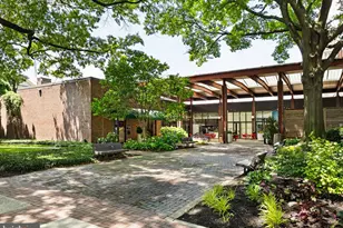 220 Locust St, Philadelphia, PA 19106 - Photo 31