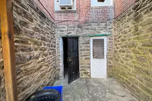 6632 N Gratz St, Philadelphia, PA 19126 - Photo 25