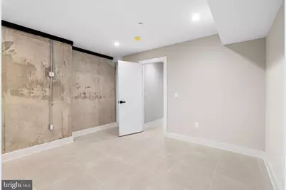 1318 S Dorrance Street, Philadelphia, PA 19146 - Photo 9