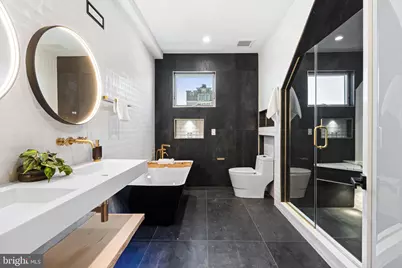 1318 S Dorrance Street, Philadelphia, PA 19146 - Photo 21