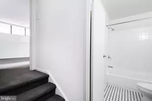 2031 South St, Philadelphia, PA 19146 - Photo 9