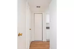 2031-5 South St, Philadelphia, PA 19146 - Photo 13