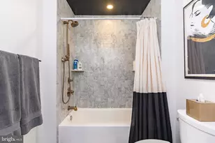 805 N Lecount St, Philadelphia, PA 19130 - Photo 21