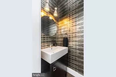 805 N Lecount Street, Philadelphia, PA 19130 - Photo 39