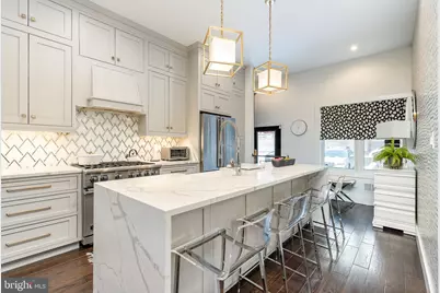 805 N Lecount Street, Philadelphia, PA 19130 - Photo 9