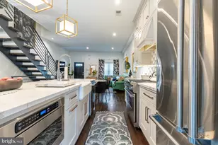 805 N Lecount St, Philadelphia, PA 19130 - Photo 13