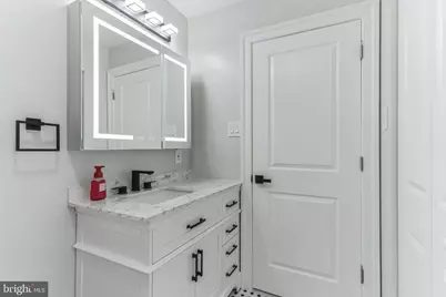 1711 South Street #2, Philadelphia, PA 19146 - Photo 13