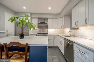 908 S Front St, Philadelphia, PA 19147 - Photo 1