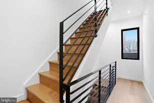 1230 Leopard St, Philadelphia, PA 19125 - Photo 31