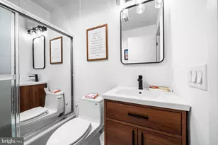 114 Bainbridge St, Philadelphia, PA 19147 - Photo 39