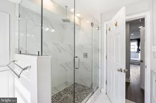 2122 Sears St, Philadelphia, PA 19146 - Photo 23