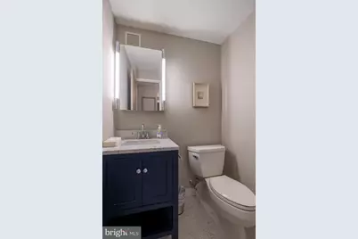 219 S 18th Street #822, Philadelphia, PA 19103 - Photo 17