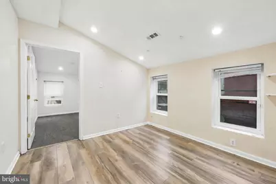33 S 19th Street #3RD FLOOR, Philadelphia, PA 19103 - Photo 1