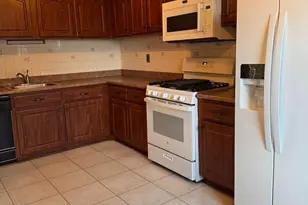 223 Parkdale Rd, Philadelphia, PA 19154 - Photo 3