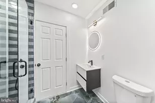 6353 Lebanon Ave, Philadelphia, PA 19151 - Photo 19