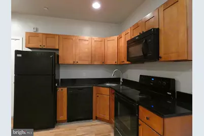 423 N 40th Street, Philadelphia, PA 19104 - Photo 17