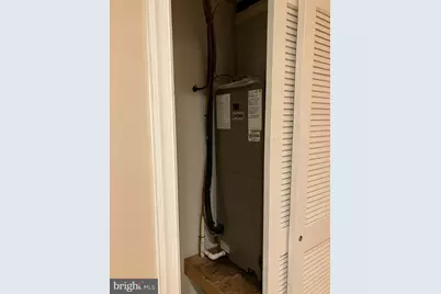 423 N 40th Street, Philadelphia, PA 19104 - Photo 13