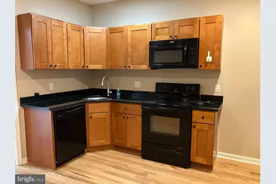 423 N 40th Street, Philadelphia, PA 19104 - Photo 3