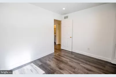 8430 Brunswick Place, Philadelphia, PA 19153 - Photo 15