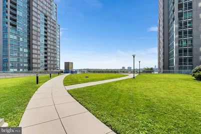 901 N Penn Street #P404, Philadelphia, PA 19123 - Photo 35