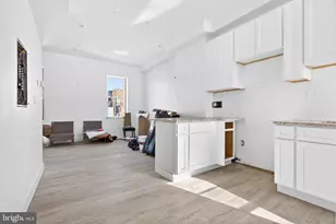 2804 W Girard Ave, Philadelphia, PA 19130 - Photo 17