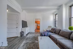 250 S 13th St, Philadelphia, PA 19107 - Photo 3