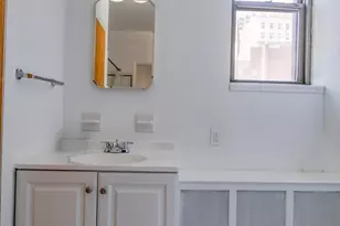 250 S 13th St, Philadelphia, PA 19107 - Photo 9