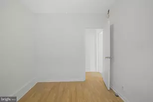 131 W Susquehanna Ave, Philadelphia, PA 19122 - Photo 9