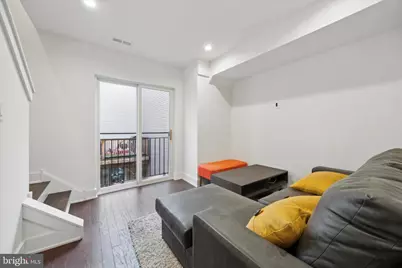 1138 Mount Vernon Street, Philadelphia, PA 19123 - Photo 11