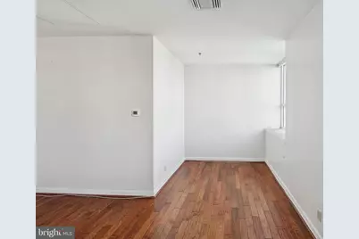 1100 Vine Street #402, Philadelphia, PA 19107 - Photo 15