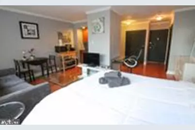 2101-17 Chestnut Street #323, Philadelphia, PA 19103 - Photo 3