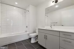 569 N 5th St, Philadelphia, PA 19123 - Photo 9