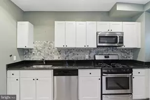 1729 Reed St, Philadelphia, PA 19146 - Photo 11