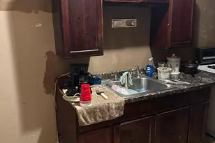 1923 W Airdrie St, Philadelphia, PA 19140 - Photo 5