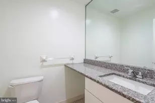 327 Monroe St, Philadelphia, PA 19147 - Photo 7