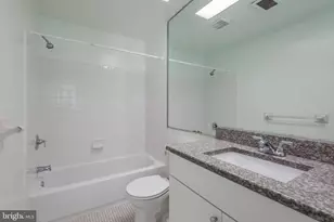 327 Monroe St, Philadelphia, PA 19147 - Photo 19