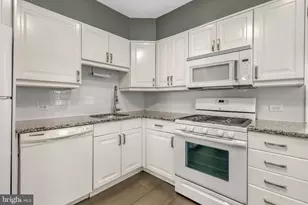 272 Kalos St, Philadelphia, PA 19128 - Photo 7